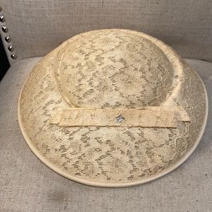 Vintage 1940s 1950s Hat Taupe Lace
